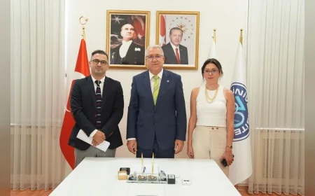 Doç. Dr. Hasan Akbaba: "CRISPR teknolojisi doğrudan kanserli hücre çekirdeğine hedeflenecek"