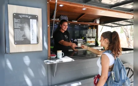 Buca Belediyesi öğrencilere ucuz kafe ve lokanta hizmetiyle bütçe desteği sağlıyor