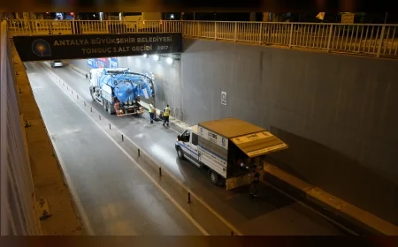 Antalya’da altgeçitlerde gece mesaisi: ASAT’tan 100 milyon TL’lik yağmursuyu hattı temizliği