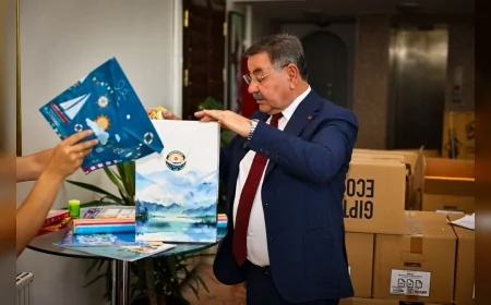 Gölbaşı Belediyesi 850 öğrenciye kırtasiye desteğiyle ailelerin eğitim yükünü hafifletti