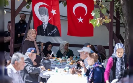 İzmir Büyükşehir Belediye Başkanı Cemil Tugay: "Gazilerle bir arada olmak bizler için onur"