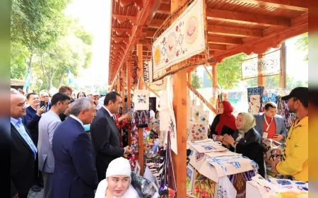 Menemen çömlekçiliği Özbekistan’daki uluslararası festivalde iki ödül kazandı