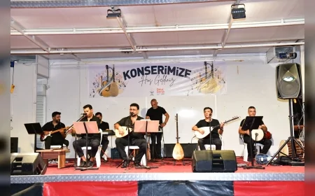 Çiğli Belediye Başkanı Onur Emrah Yıldız: “Sanatı halkımızla buluşturmak en büyük mutluluk”