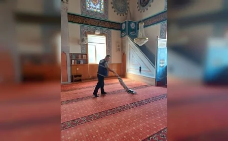 Pursaklar Belediyesi camilerde kapsamlı temizlik çalışmasıyla hijyenik ibadet ortamı sağlıyor