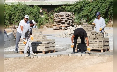 Yalova’da Dere Mahallesi’nde parke yol çalışmaları hızla sürüyor