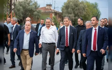 Cemil Tugay Işıkkent Ayakkabıcılar Sitesi’nde esnafla buluştu, ihracat ve üretim sorunları masaya yatırıldı