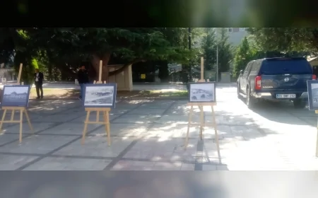 Kastamonu’da Cumhuriyet Meydanı’nda farkındalık sergisi açıldı: Siyasi parti ve sendika temsilcileri katıldı