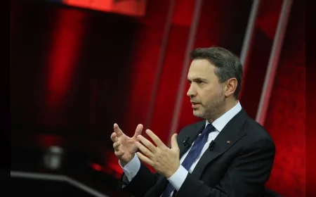 Enerji Bakanı Alparslan Bayraktar: "2027’den Sonra Türkiye En Ucuz Gazı Almış Olacak"