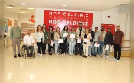Buca Belediyesi personeli engelli bireylerin yaşamını deneyimledi: “Empati eğitimi” farkındalık oluşturdu