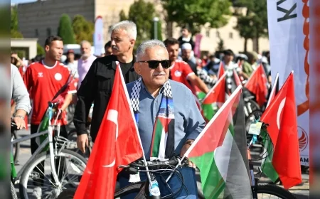 Başkan Memduh Büyükkılıç: "Kayseri’den Filistin’e Sesimizi Pedallayarak Duyuruyoruz"