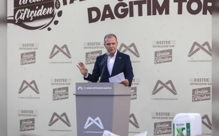 Başkan Vahap Seçer: “Adaletsizliği toprağın 7 kat dibine gömdük, üretim ve çiftçi bizim için kutsaldır”