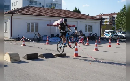 Eskişehir Büyükşehir Belediyesi yetişkinlere çevre dostu bisiklet ve e-bisiklet eğitimi başlatıyor
