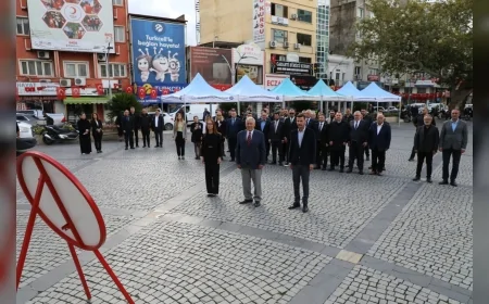 Edremit’te 38. Ahilik Haftası kutlamaları renkli kortej yürüyüşüyle son buldu