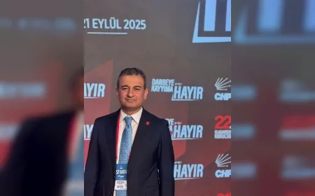 CHP’li Burhanettin Bulut: “Sanatçılara Fiilî Gözaltı, Tonlarca Uyuşturucuya Beraat”