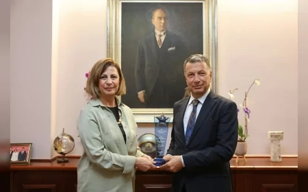 Ayşe Ünlüce’ye “Yılın Büyükşehir Belediye Başkanı” ödülü: Spor yatırımlarıyla öne çıktı