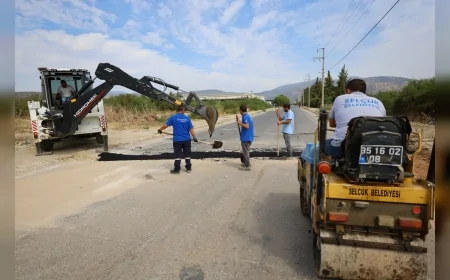 İzmir Büyükşehir Belediyesi ve Efes Selçuk Belediyesi’nden ortak altyapı atağı: Mahallelerde bakım ve onarım çalışmaları hız kazandı