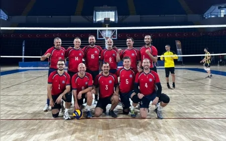 Ege Üniversitesi Voleybol Takımı Kamu Spor Oyunları’nda namağlup olarak finale yükseldi