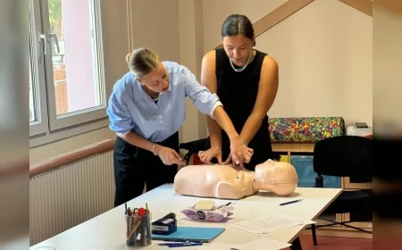 Bayraklı’da Anaokulu Öğretmenlerine Hayat Kurtaran Eğitim: İlk Yardım Bilinci Yaygınlaşıyor