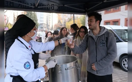 Eskişehir’de “Günaydın Çorbası” Yeniden Başlıyor: Öğrencilere İki Noktada Ücretsiz İkram