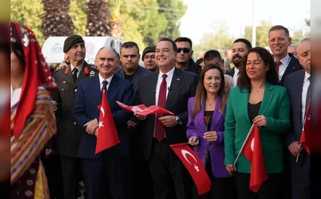 Atatürk’ün Manisa’ya Gelişinin 100. Yılı Coşku ile Kutlandı: “Cumhuriyete Layık Olmak İçin Durmadan Çalışacağız”