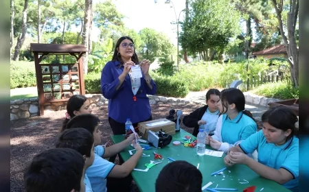 Marmaris’te Uzay Haftası Renkli Görüntülere Sahne Oldu: Çocuklar Bilimle Buluştu