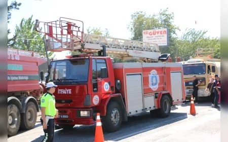 Antalya Kemer’de restoran yangını korkuttu: İtfaiyenin hızlı müdahalesi felaketi önledi
