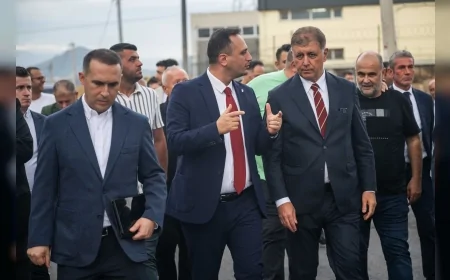 Cemil Tugay ve Ömer Eşki Bornova’nın geleceğini planladı: “Önce ruhsat, sonra asfalt”