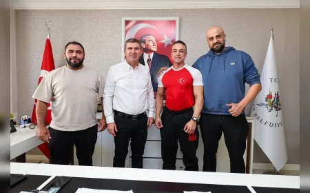 Türkiye Şampiyonu Emrecan Kayacan Burdur Belediyespor’a Katılıyor