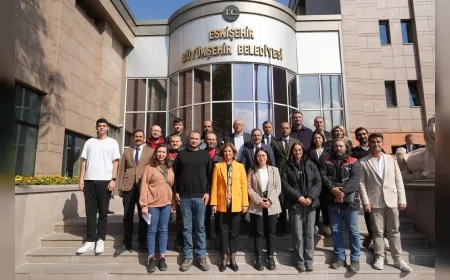 Başkan Ayşe Ünlüce: “Hızlı değil, güvenli teslimat anlayışıyla hareket edilmeli”