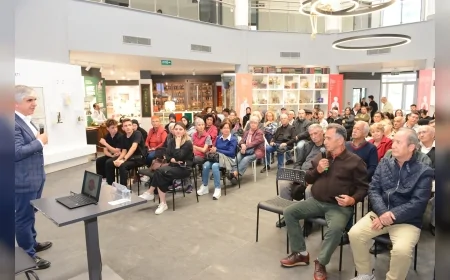 Op. Dr. Adnan İpçioğlu: "Gözlük numarayı artırmaz, sadece görmeyi düzeltir"