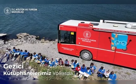 Bakan Ersoy: "Gezici kütüphanelerle sadece kitap değil, bilginin ışığını da taşıdık"