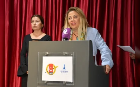 İzmir Gazeteciler Cemiyeti’nde rozet ve ödül töreni bir arada düzenlendi