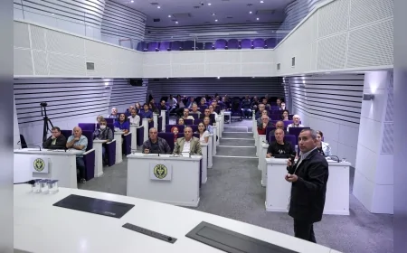 Buca Belediyesi’nden üreticiye destek: Zeytin budama eğitimiyle verimlilik artırılacak