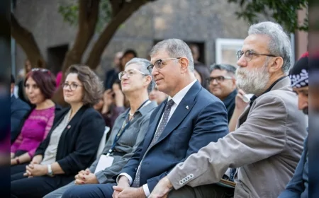 İzmir’de edebiyat rüzgârı başladı: 9. Uluslararası Edebiyat Festivali “Edebiyat Yolculuktur” temasıyla kapılarını açtı