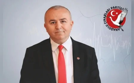Anadolu Çınarları Partisi Genel Başkanı Hüseyin Akın: “İnşaat sektörünü depreme duyarlı olmaya çağırıyorum”