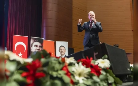 Vahap Seçer: “İktidar Yıpranmış, Halk Derin Yoksullukla Mücadele Ediyor; CHP Türkiye’yi Ayağa Kaldıracak”