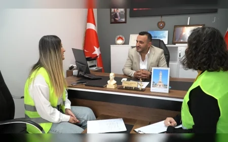 İzmir Büyükşehir Belediyesi Muhtarlarla El Ele Kentin 1294 Mahallesine Kesintisiz Hizmet Sunuyor