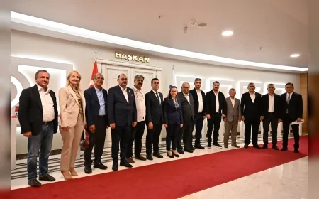 Muhtarlardan Başkan Vekili Büşra Özdemir’e Ziyaret: “Muhtarlarımız Yerel Yönetimin En Önemli Paydaşları”