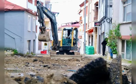 Laçin Sokak Modern Görünüme Kavuşuyor: Giresun Belediyesi Yenileme Çalışmalarını Sürdürüyor