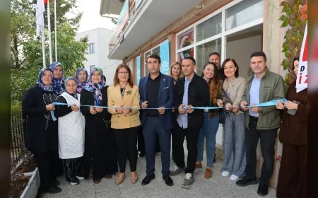 Hasanağa Mahallesi’nde Kadın Dayanışması Güçleniyor: Yeni Dernek Binası Törenle Açıldı