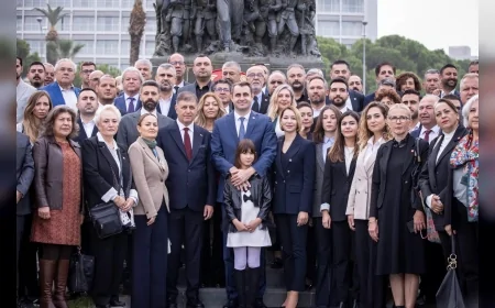Başkan Cemil Tugay, CHP İzmir İl Başkanı Çağatay Güç’ün Mazbata Törenine Katıldı
