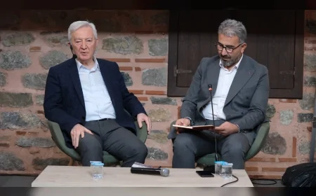 Yıldırım Belediyesi’nden Kültür Sanata Yeni Bir Soluk: Bursa Edebiyat Mahfili İncirli Kültür Merkezi’nde Başladı