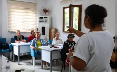 Antalya Büyükşehir Belediyesi Aktif Yaşlı Merkezi 65 Yaş Üstü Vatandaşlara Sosyal ve Üretken Yaşam Alanı Sunuyor