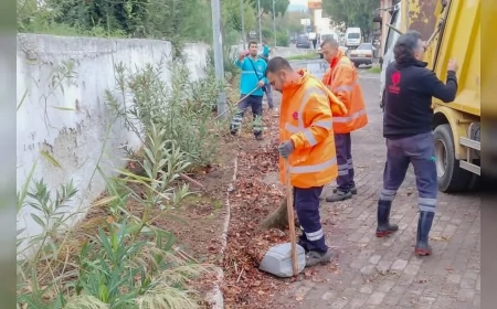 Efeler Belediyesi Ekiplerinden Gıda Çarşısı’nda Kapsamlı Temizlik Çalışması
