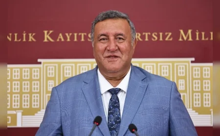 CHP’li Ömer Fethi Gürer: “Kanser Hastaları Işın Tedavisi İçin İl İl Geziyor”