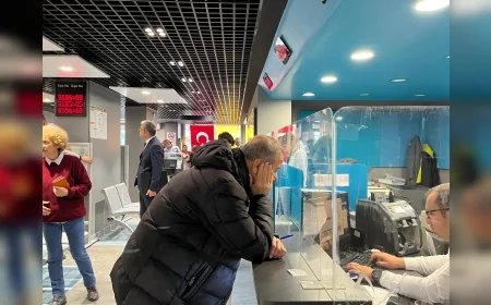 PTT’nin 185. Kuruluş Yıl Dönümünde Anlamlı Hediye:Kızılay Şubesinde 185’inci Müşteriye Özel Filatelik Ürün Takdimi