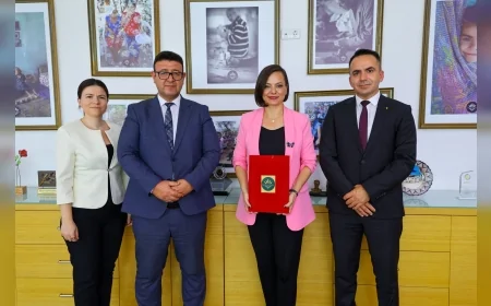 Karabağlar Belediyesi’nden 919 İşçiye Kişi Başı 81 Bin TL ile En Yüksek Promosyon Anlaşması