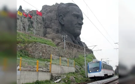 İzmir’de 29 Ekim Cumhuriyet Bayramı’nda Toplu Ulaşım Yüzde 50 İndirimli, İZBAN Gün Boyu Ücretsiz