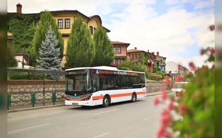 Eskişehir Büyükşehir Belediyesi’nden Cumhuriyet Bayramı’na Özel Ücretsiz Ring Seferleri Vatandaşları Geçit Törenine Taşıyacak
