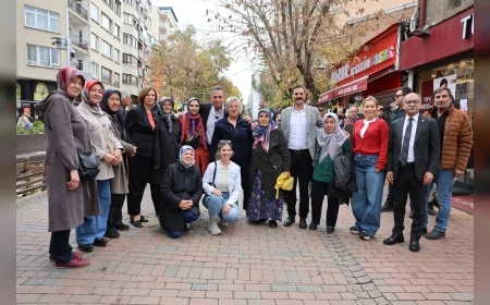 CHP Grup Başkanvekili Ali Mahir Başarır ve Başkan Ayşe Ünlüce Eskişehir’de Vatandaşlarla Buluştu